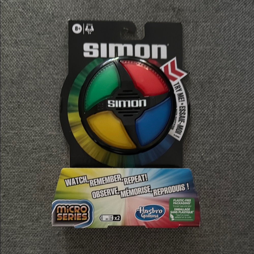 Hasbro Simon Micro Series with Colorful Buttons